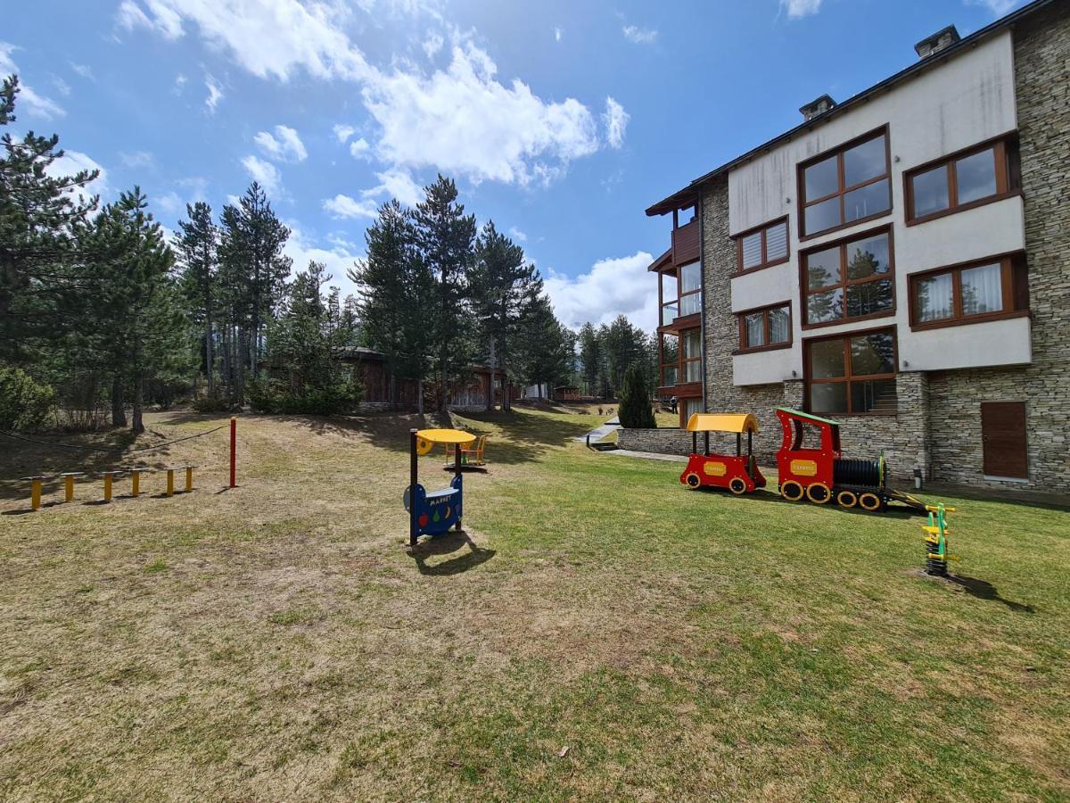 Pirin Golf Apartment Home With Private Garden Bansko Exterior foto